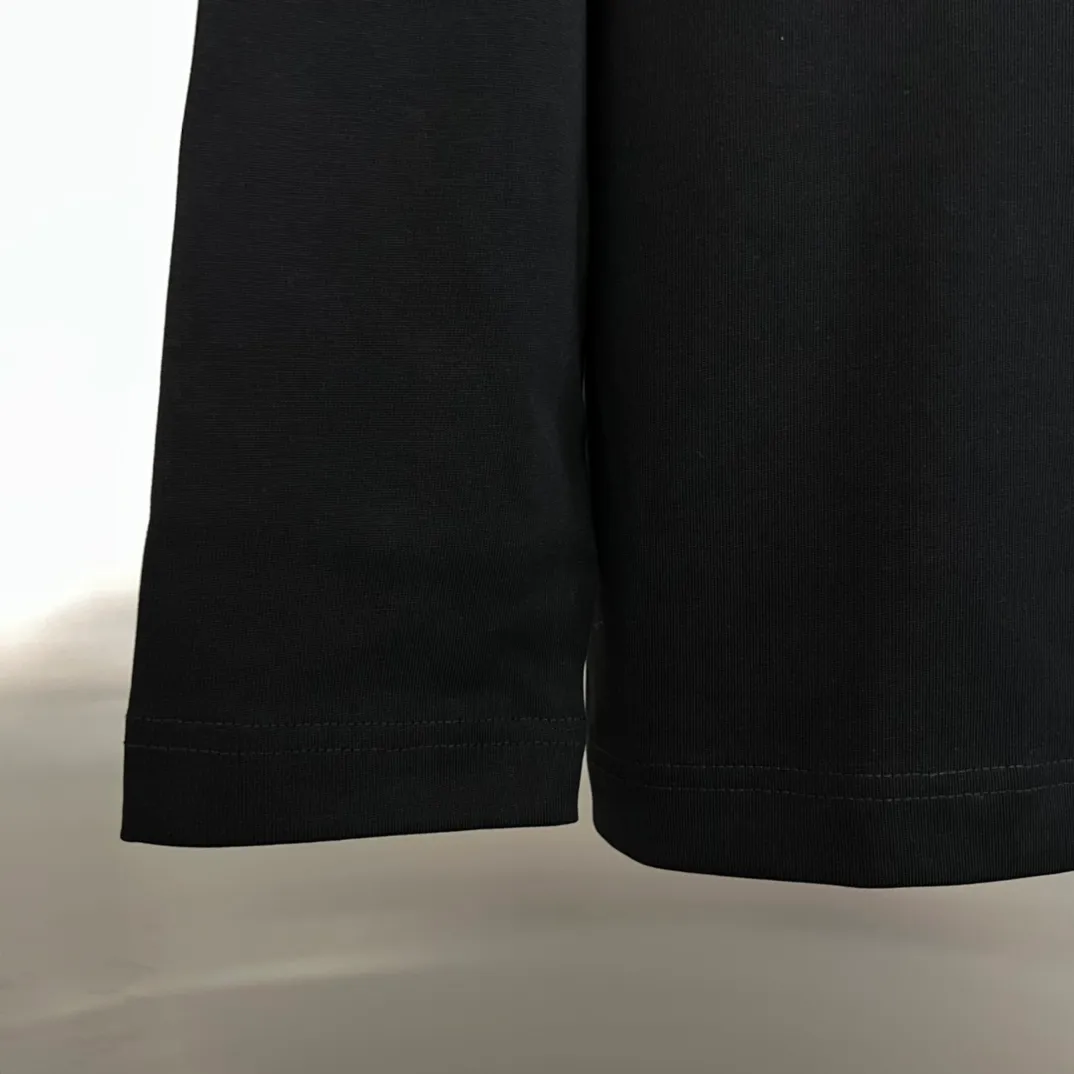 ：Moncler/ T ：300 100% ：320 ： ：White Black Size：S M L XL Same Style